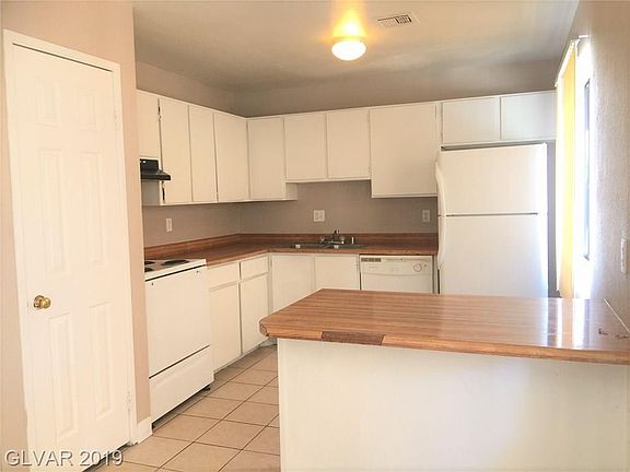3rd image of 1328 Kari Lee Ct APT A