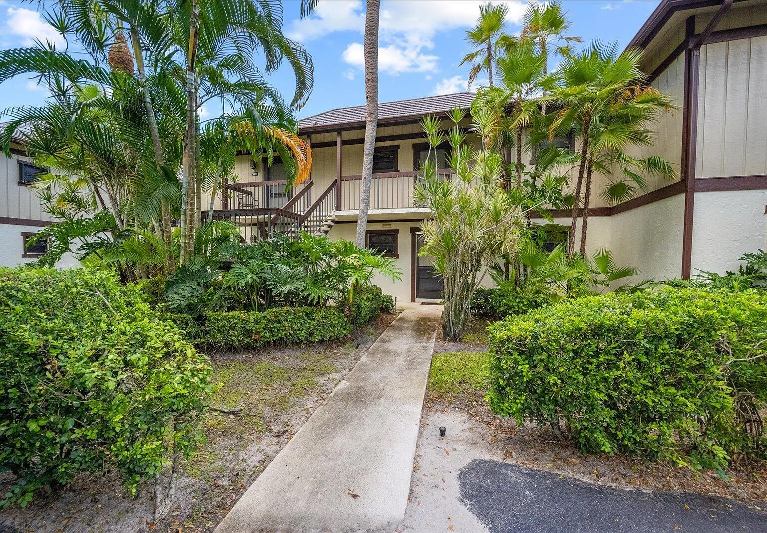 1 bed, 1.0 bath, 600 sqft, $3,000 — Photo 2