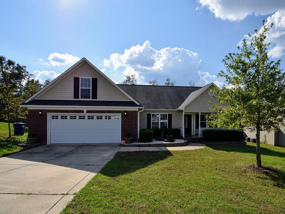 1st image of 207 Bear Creek Dr