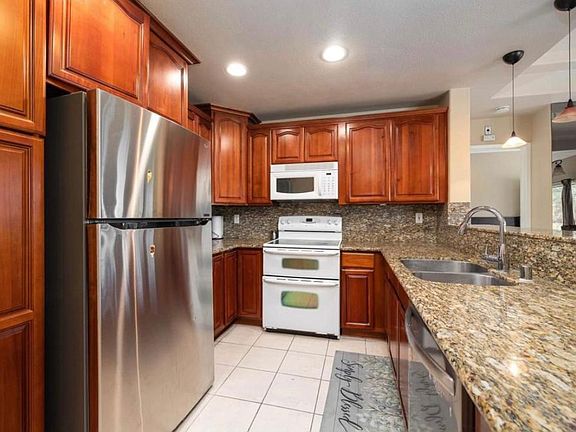 5th image of 12122 Royal Birkdale Row Unit 205W