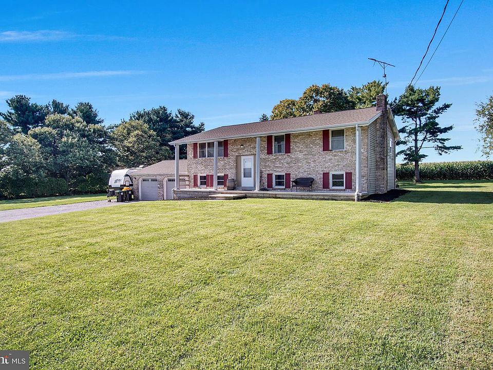 1st image of 20 Water Rd