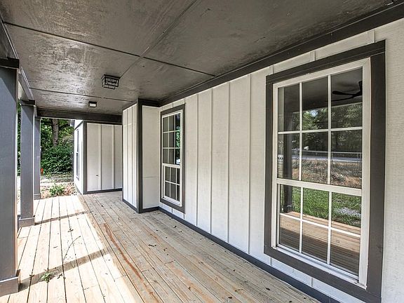 4th image of 3349 Calhoun Rd NE