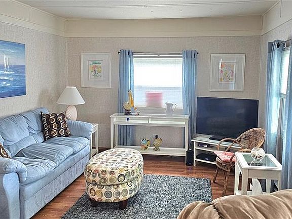 3rd image of 4906 E 7TH A STREET E #712