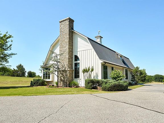 5th image of 3110 W Waterloo Rd