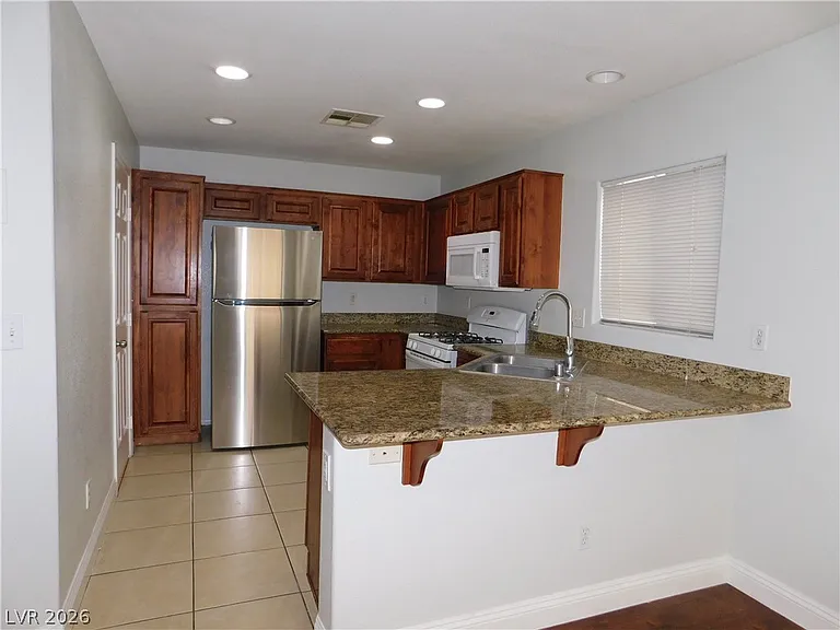 634 Bald Hill Ct — Photo 10