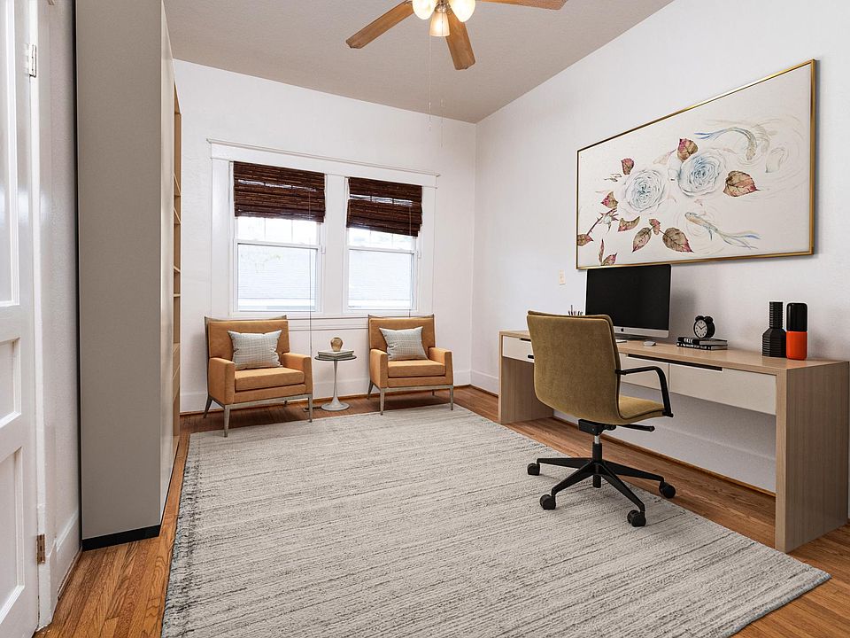Guest bedroom/ Study