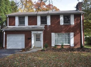 118 Green Dr, Pittsburgh, PA 15236