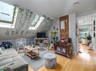 121 Grove St APT 3, Lincoln, RI 02865