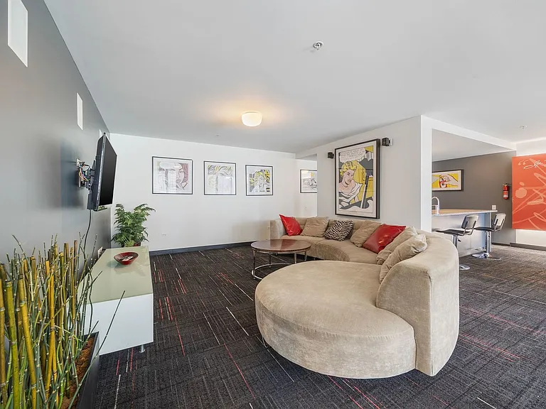 659 W Randolph St #1620 — Photo 23