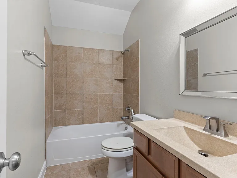 19415 Bronte Springs Ct — Photo 38