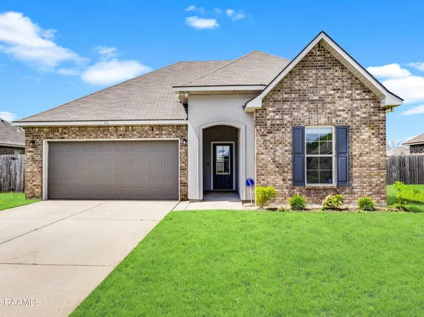 211 Saint Faith St, Youngsville, LA 70592