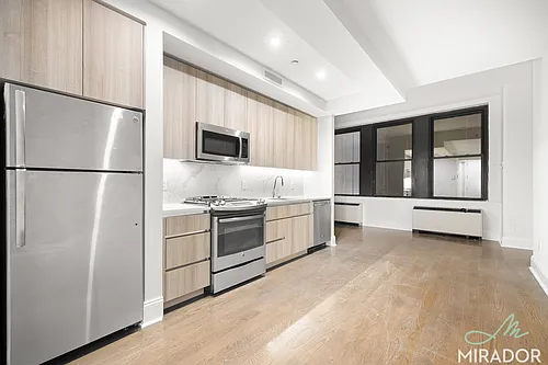 15 Park Row Photo 1
