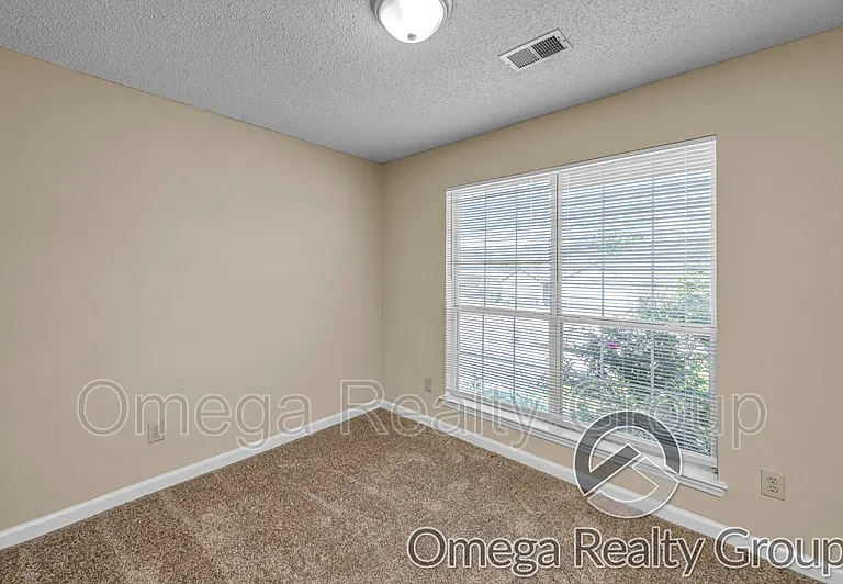 6749 Lakes Edge Ln — Photo 5
