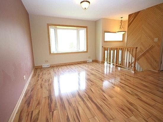 5th image of 7226 Poplar Ln