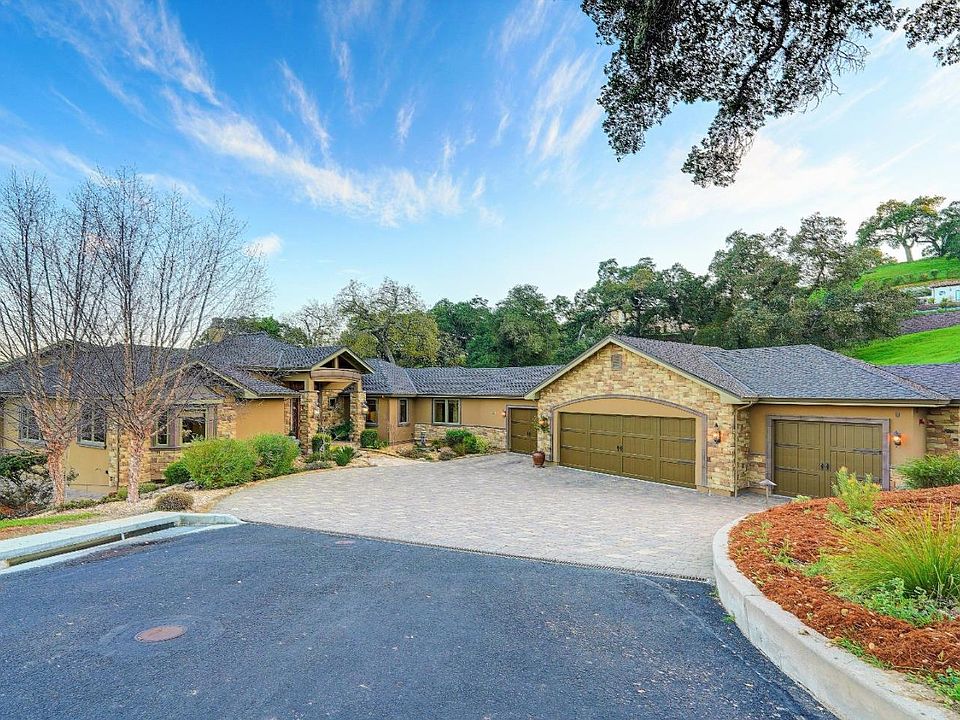 1st image of 9230 Mahogany Ct