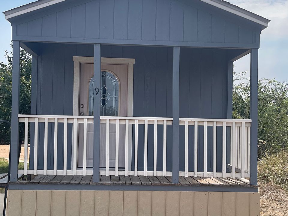 1st image of 1015 Davis St #9