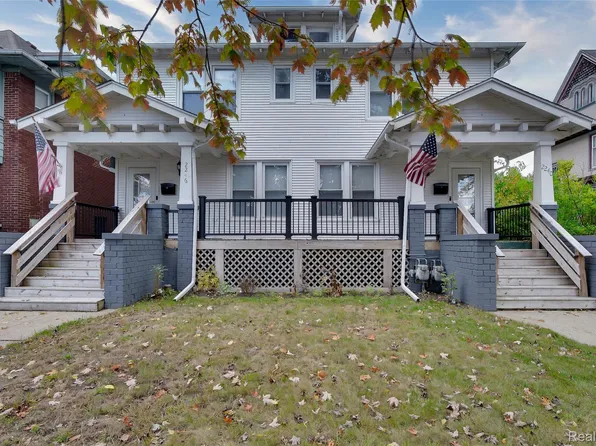 2240 Biddle Ave, Wyandotte, MI 48192