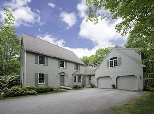 55 Hickory Ln, Boxford, MA 01921