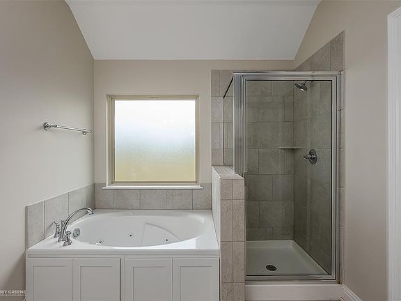 4th image of 362 Camden Hill St