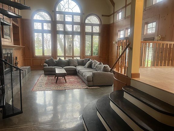 8th image of 1619 Koenigstein Ave