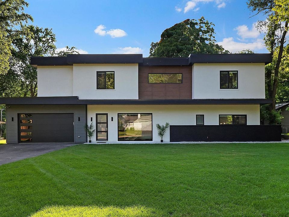1st image of 46 Cambridge Ln