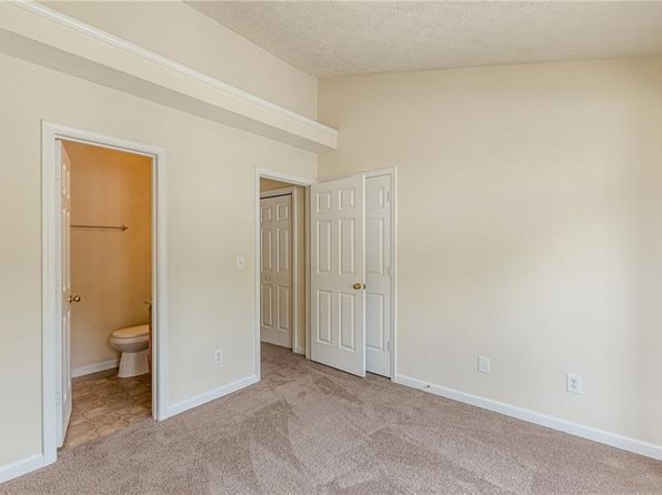 5680 Hampton Ct, Atlanta, GA 30349