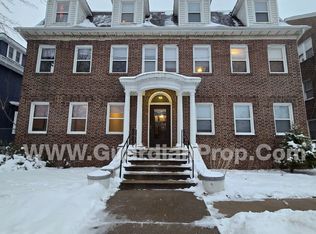 2617 3rd Ave S #102, Minneapolis, MN 55404