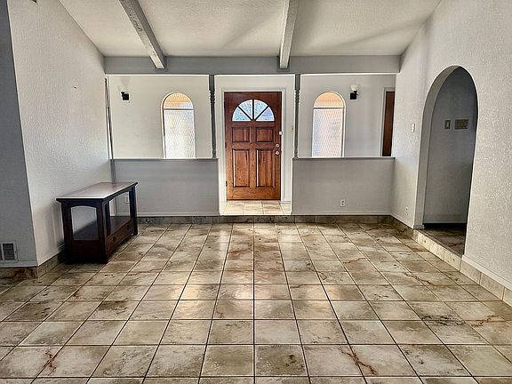 4th image of 2203 Westfield St