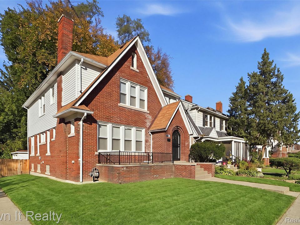 16803 Lawton St, photo 2