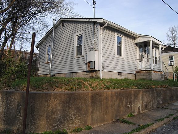 2nd image of 124 Mayfair Ave
