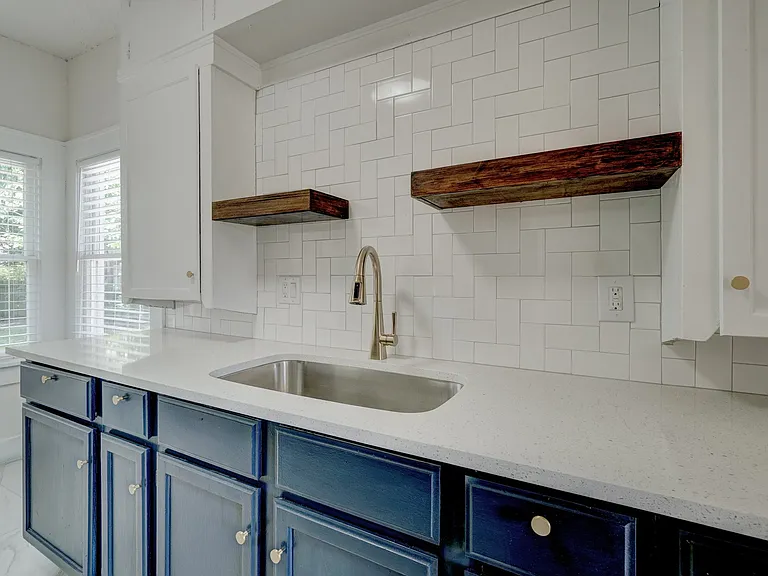 2923 N Walker Ave #2 — Photo 6