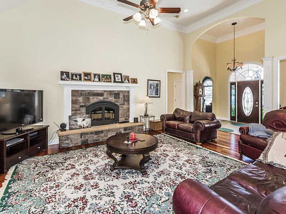 5th image of 7340 Meadow Creek Trl