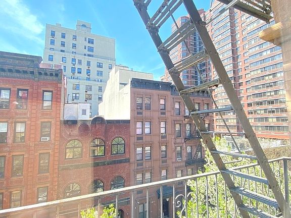 3rd image of 205 W 84th St APT 3C