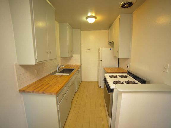 2nd image of 3405 Keystone Ave #A