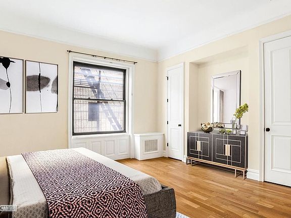 3rd image of 57 W 75th St APT 6G