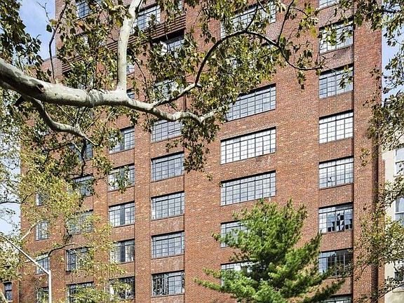 5th image of 433 W 21st St APT 5F