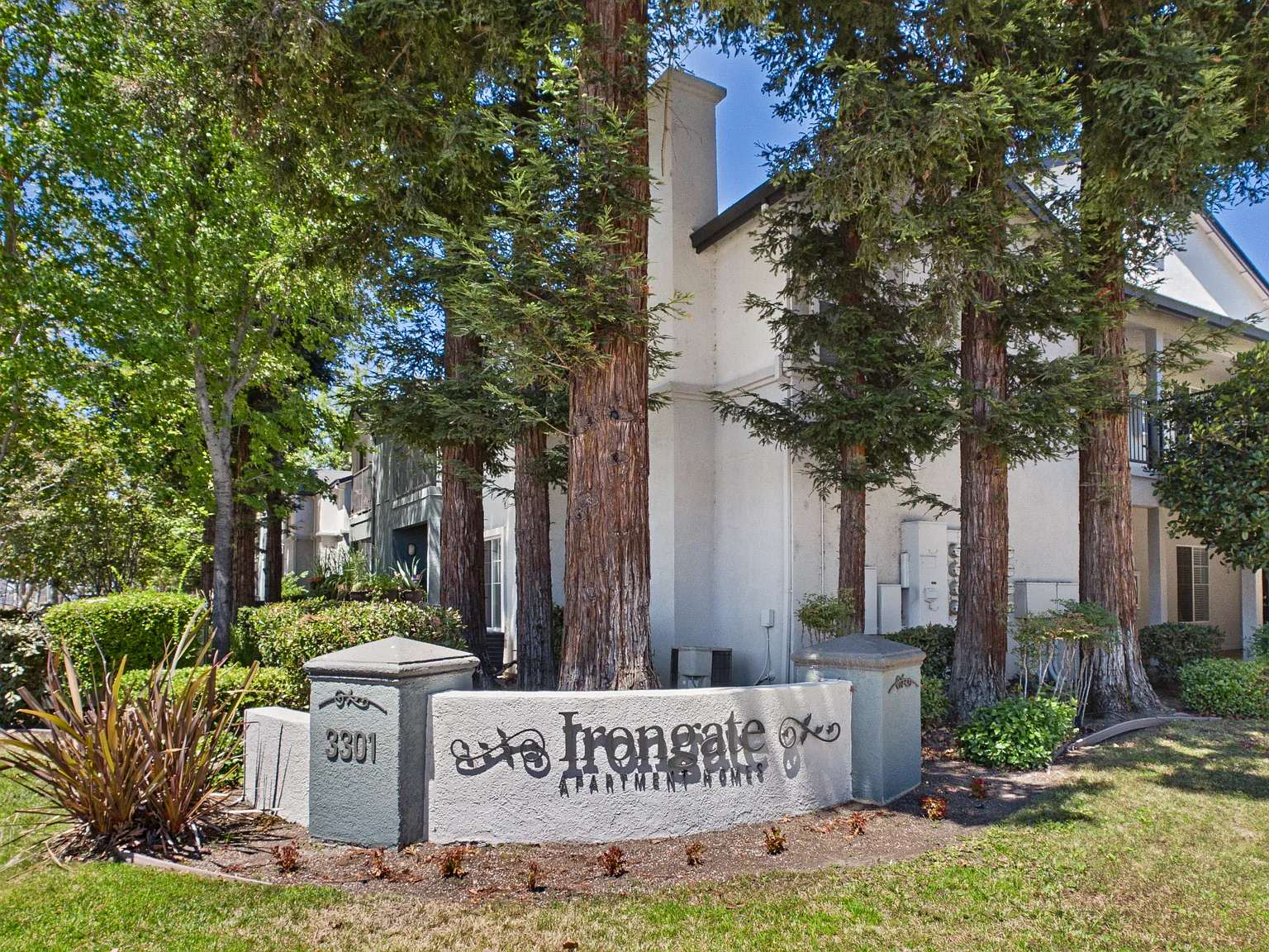 Irongate Apartment Homes — Photo 3
