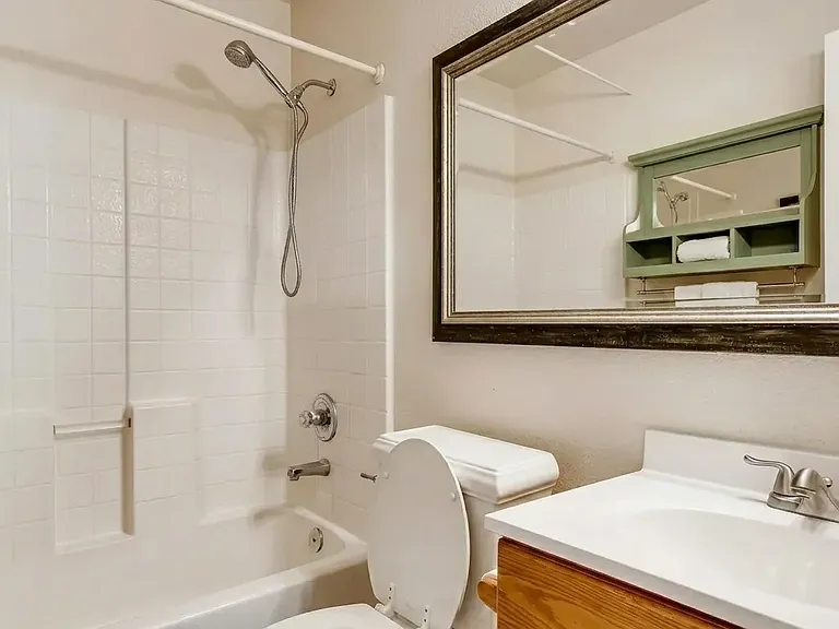11911 W 13th Ave — Photo 4
