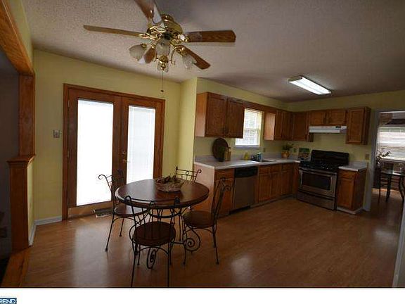 5th image of 7 Lochview Dr