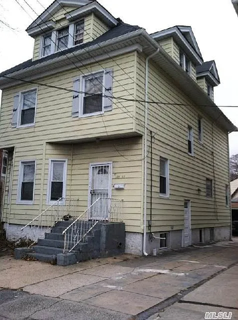 16037 Highland Ave photo 1