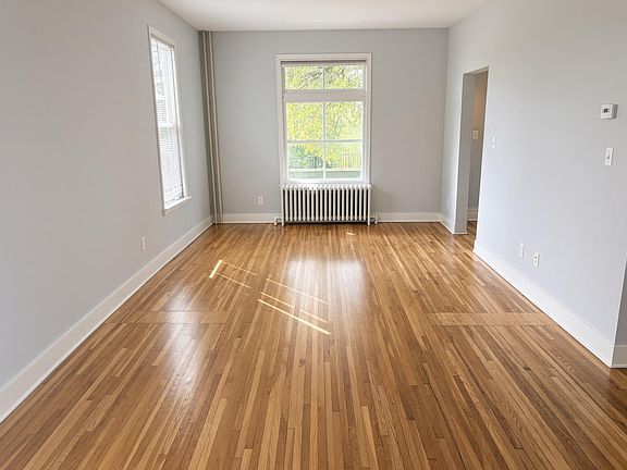 4th image of 351 Grand Ave