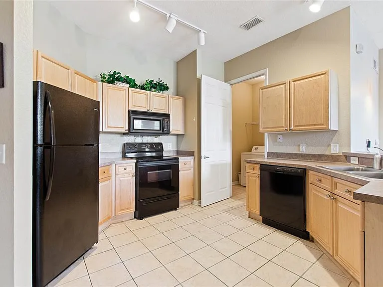 206 Terrace Ridge Cir #206 — Photo 8