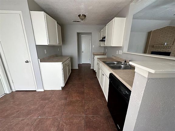3rd image of 26227 Cypresswood Dr