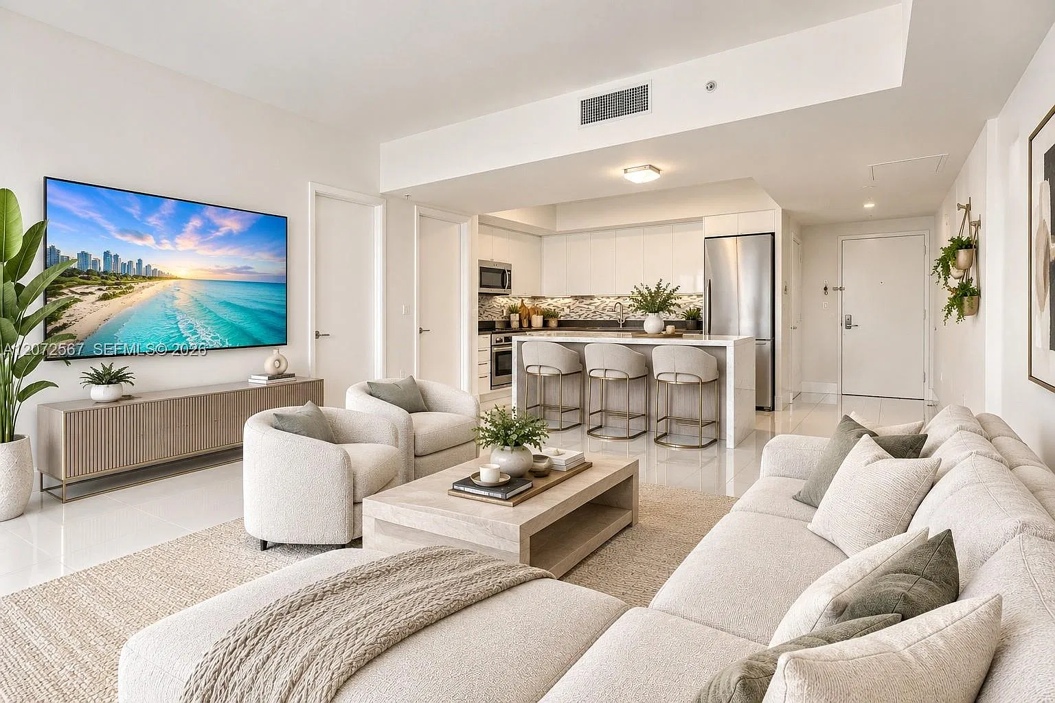 Mint Condo — Photo 1