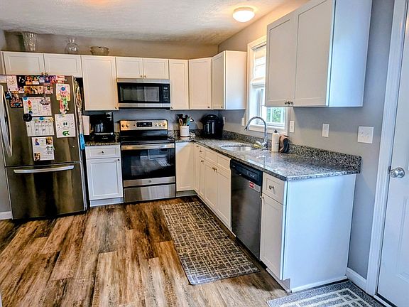 2nd image of 63 Wilson Ave