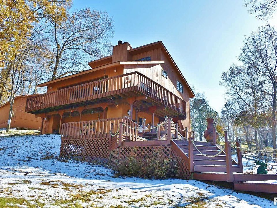 1st image of 127 Lakecrest Pl