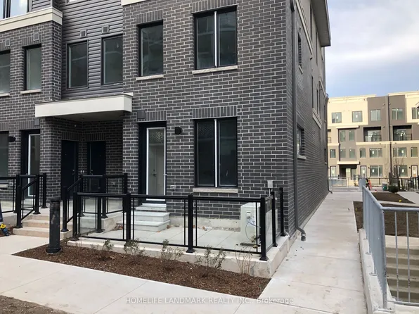 3482 Widdicombe Way #16, Mississauga, ON L5L 0B8