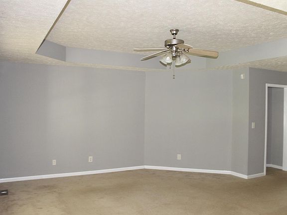 3rd image of 3460 Heatherwood Trce