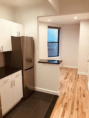 Rented by Metropolis Real Estate of Manhattan | media 51