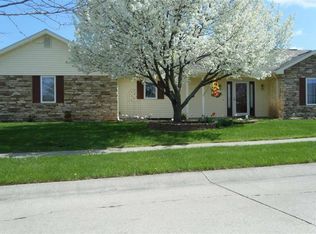 635 Pellston Ct, Fort Wayne, IN